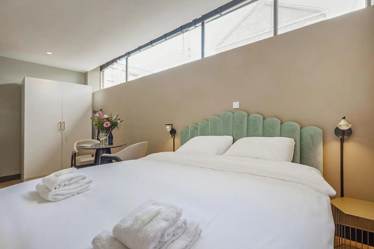 Bens The Walton Apartment Amsterdam